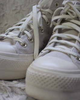 Tênis branco estilo All Star Importado