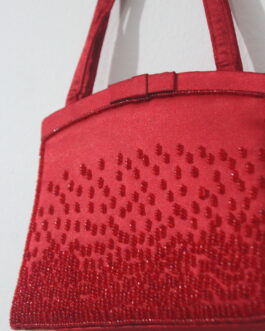 Bolsa de mão com detalhes lindos