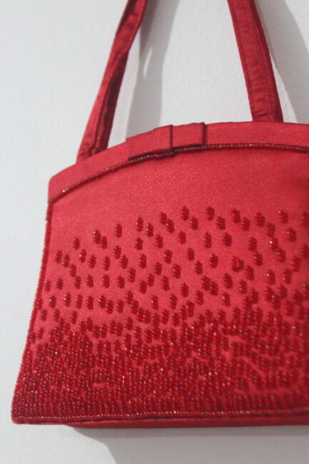 Bolsa de mão com detalhes lindos - Image 2